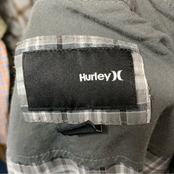 HURLEY Active wear Preppy Gray Plaid Casual Button Down Shirt Chest pocket Sz L - Picture 11 of 13